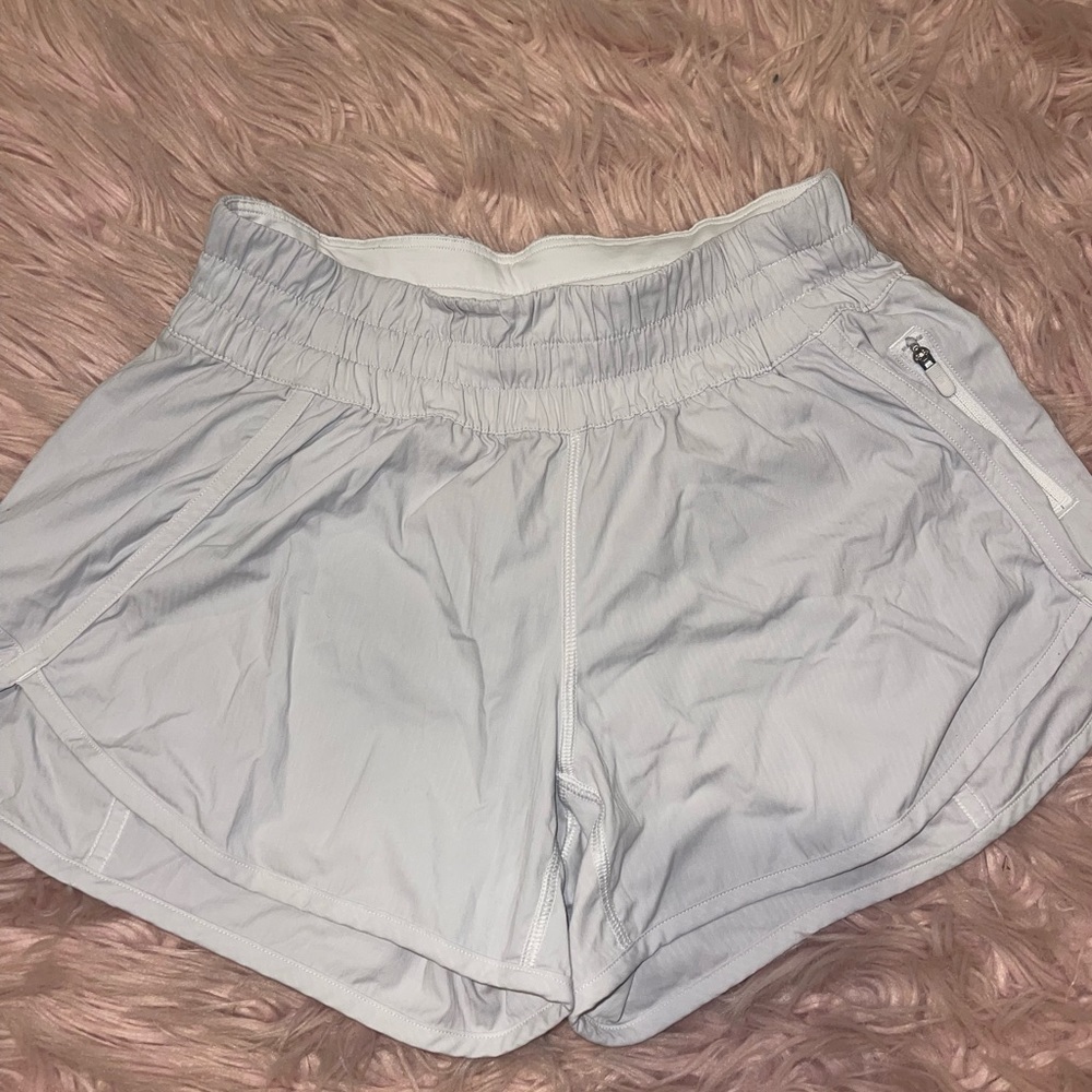 Lululemon track that short 4”